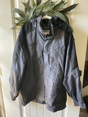 Columbia Men's Two-Tone Gray & Black Hooded Rain Jacket double whammy parka